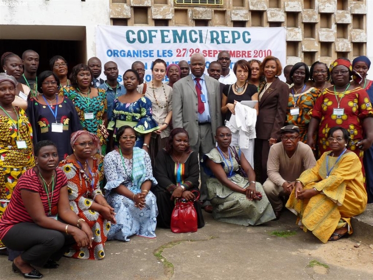 Prévention de la fraude / Observation électorale - Les femmes leaders d’ONG à l’école